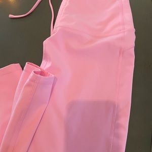 Light pink Fabletics leggings